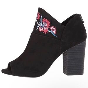 Carlos by Carlos Santana Black Leather Suede Heeled Boots with Floral Embroidery